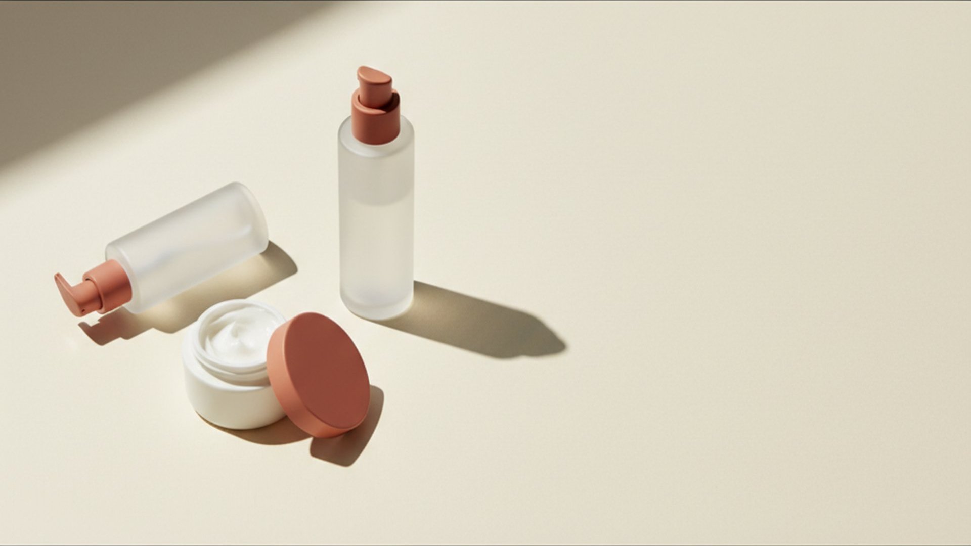 Best Cleanser for Oily Skin 2026: Reddit's Real Verdict Across 7 Product Categories