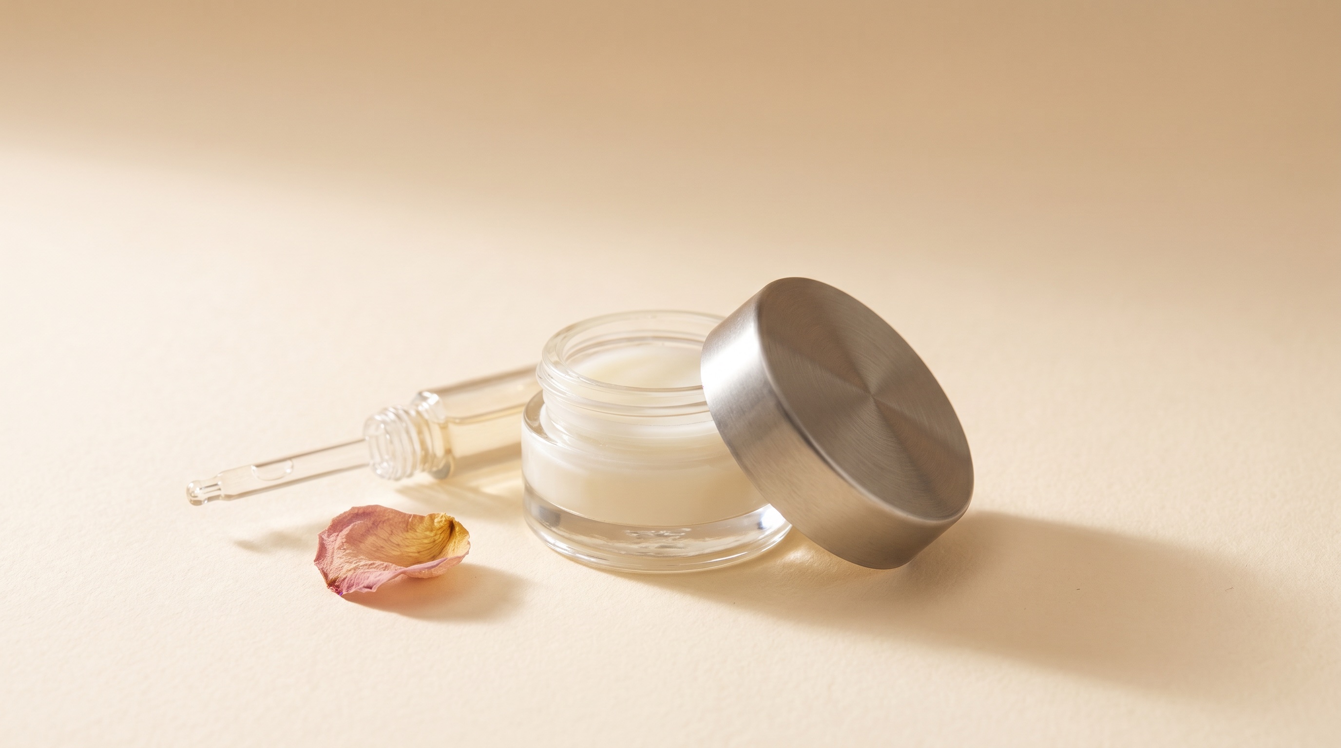 Lip Balms & Lip Masks Reddit Swears By: Laneige, Aquaphor, Carmex — and the Surprising Lipsticks That Double as Lip Care